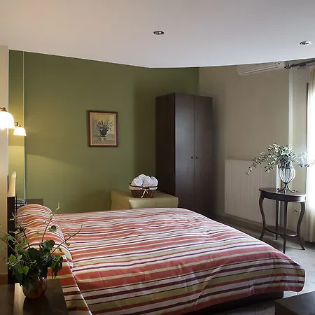 فندق Dimosthenis 3*