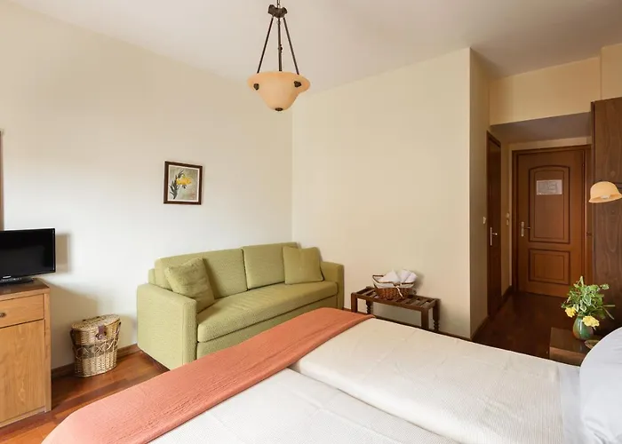 Dimosthenis Hotel